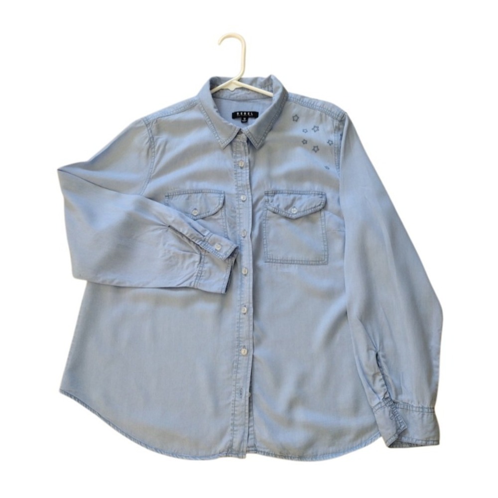 Rebel Button Up Shirt Woman XL Blue Chambray Embroidered Starts‎ Long Sleeves
